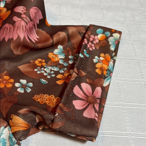 Vintage 1970's Floral Brown Button Up Short Sleeve Women's Shirt Grandmacore - Picture 9 of 9